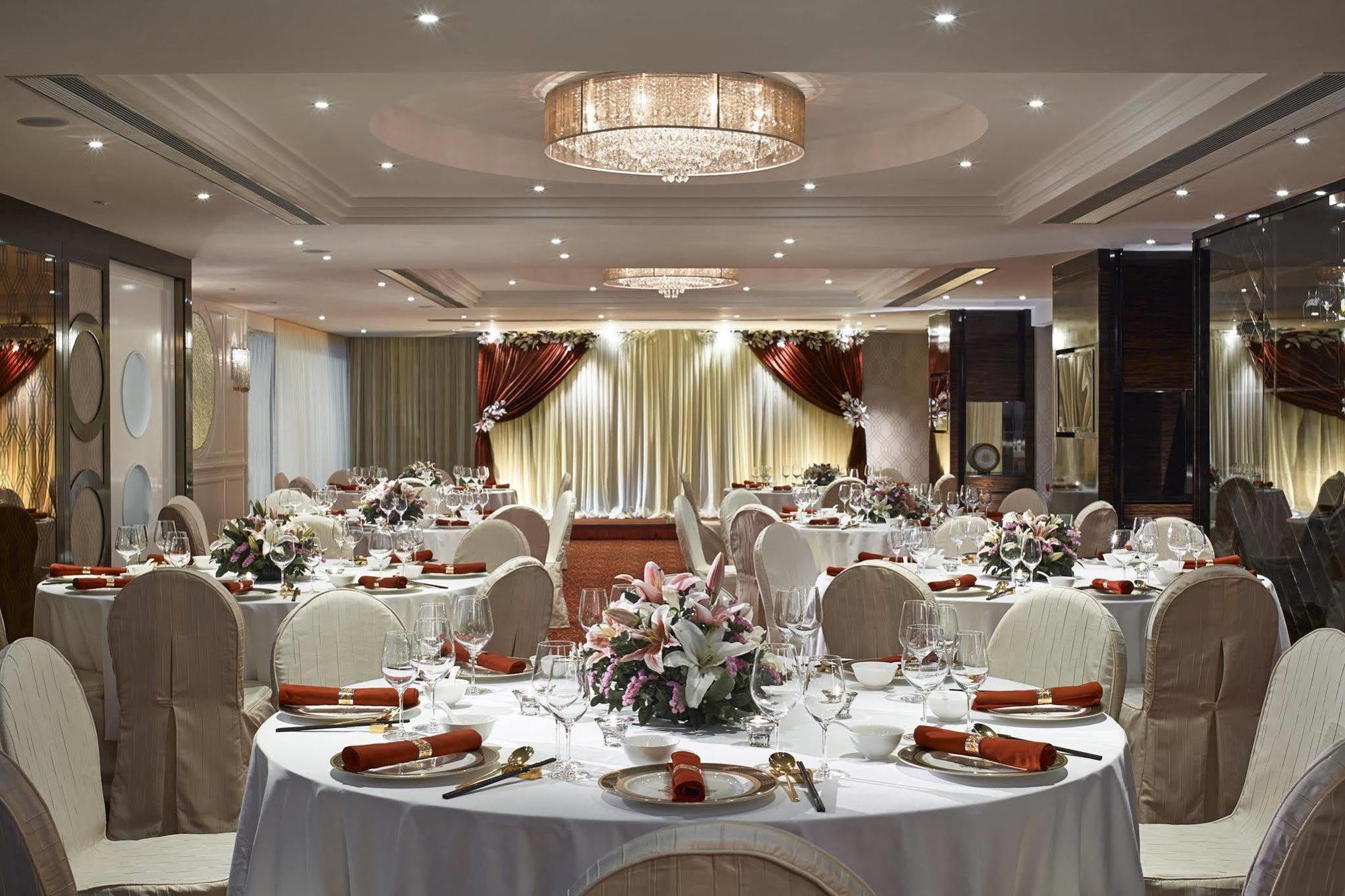 Dorsett Kwun Tong, Hong Kong Hotel Exterior foto
